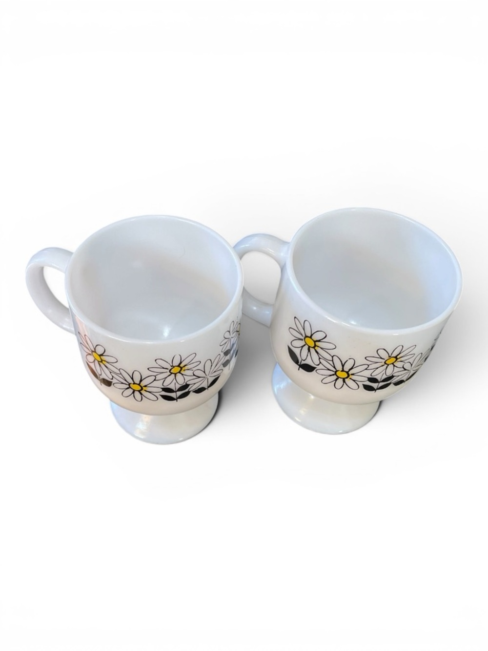 Two pedestal vintage coffee mugs, daisy design, milk, glass - Picture 2 of 4